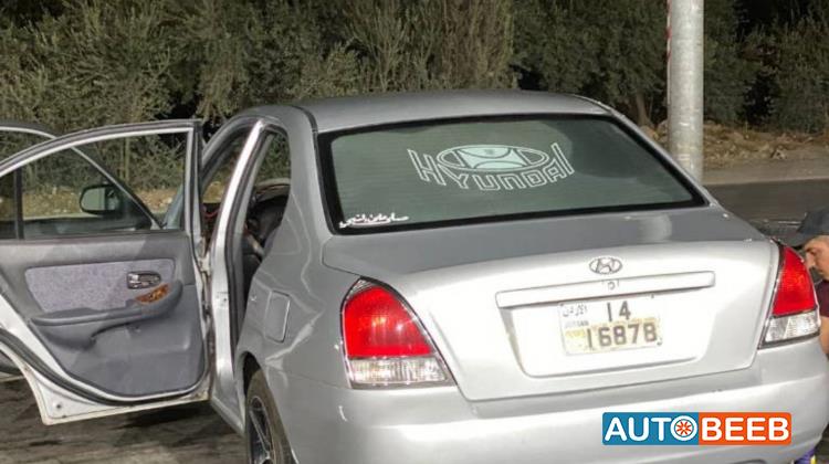 هيونداي افانتي 2001