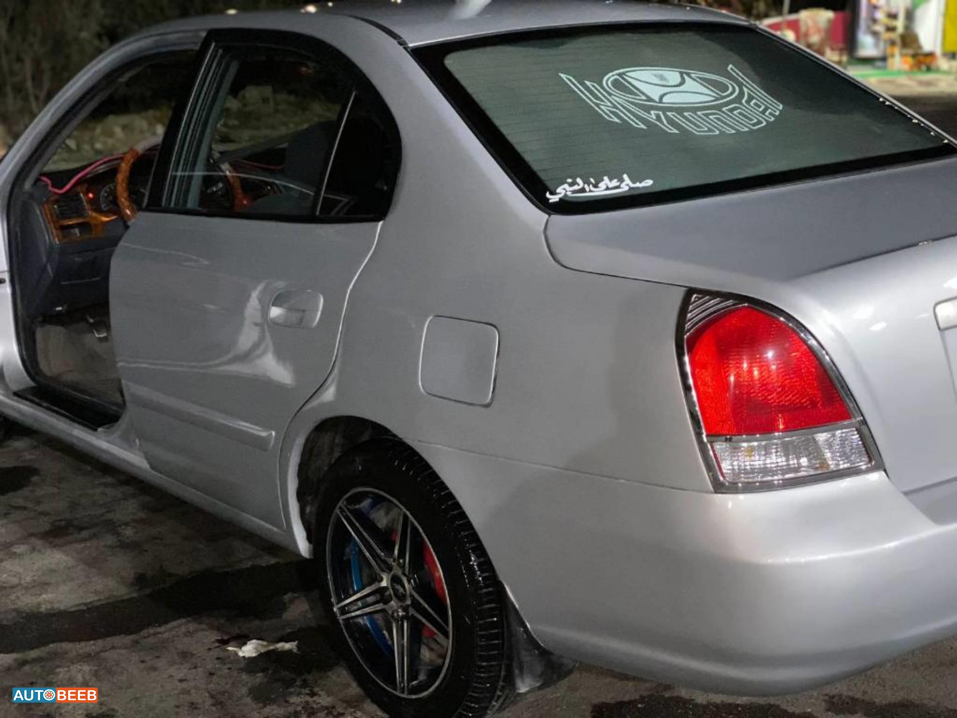 هيونداي افانتي 2001