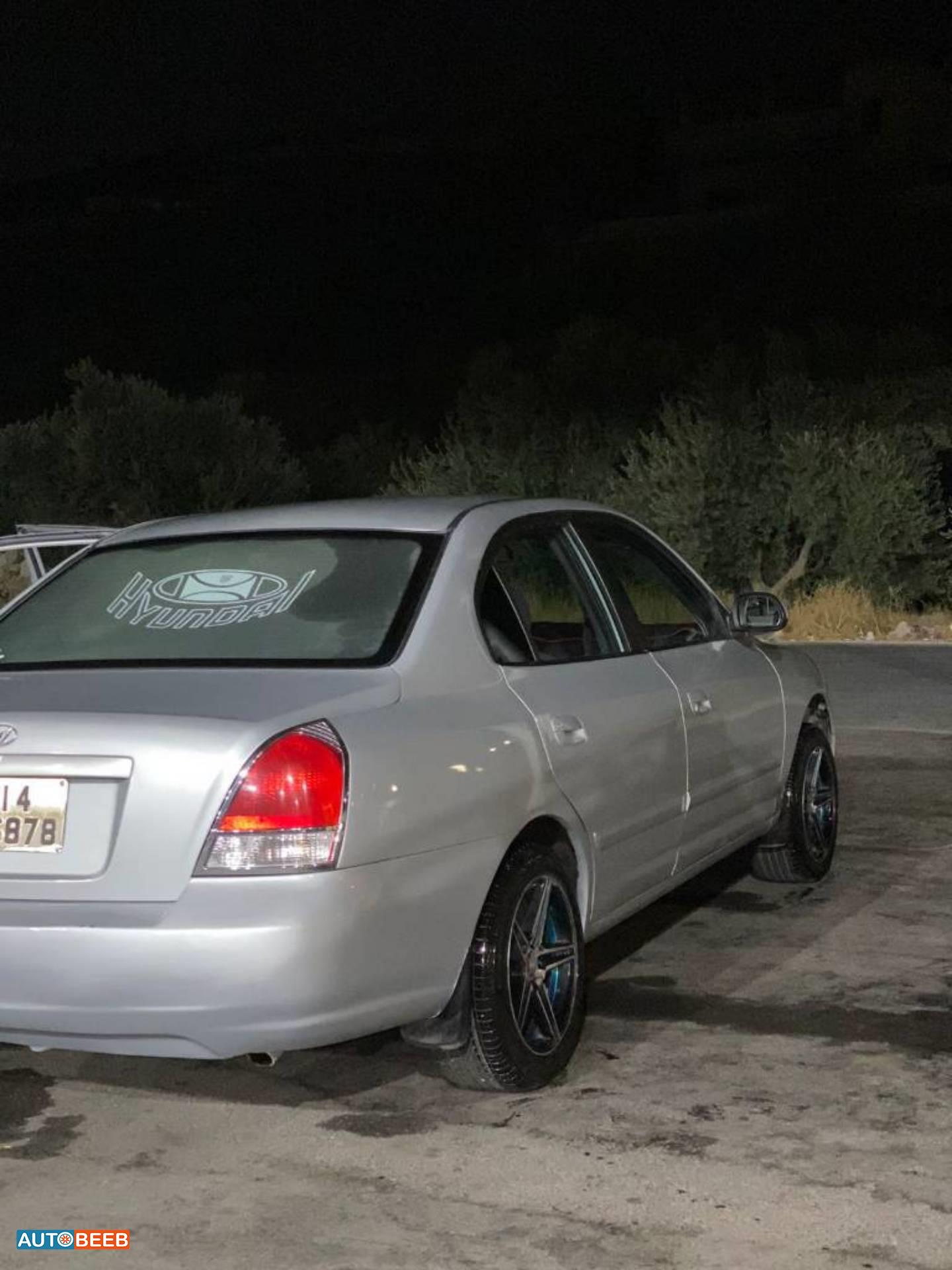 هيونداي افانتي 2001