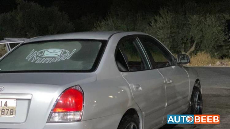 هيونداي افانتي 2001