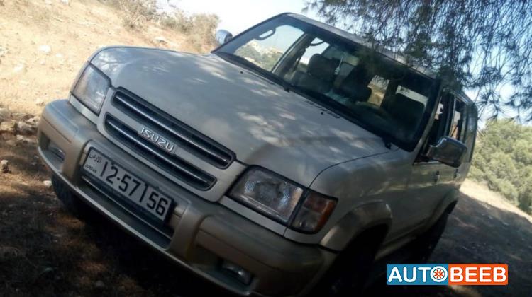 ايسوزو ترووبر 1998