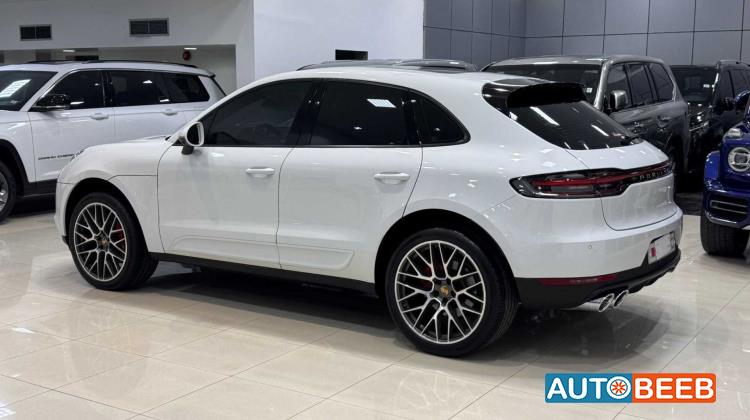 Porsche Macan 2021
