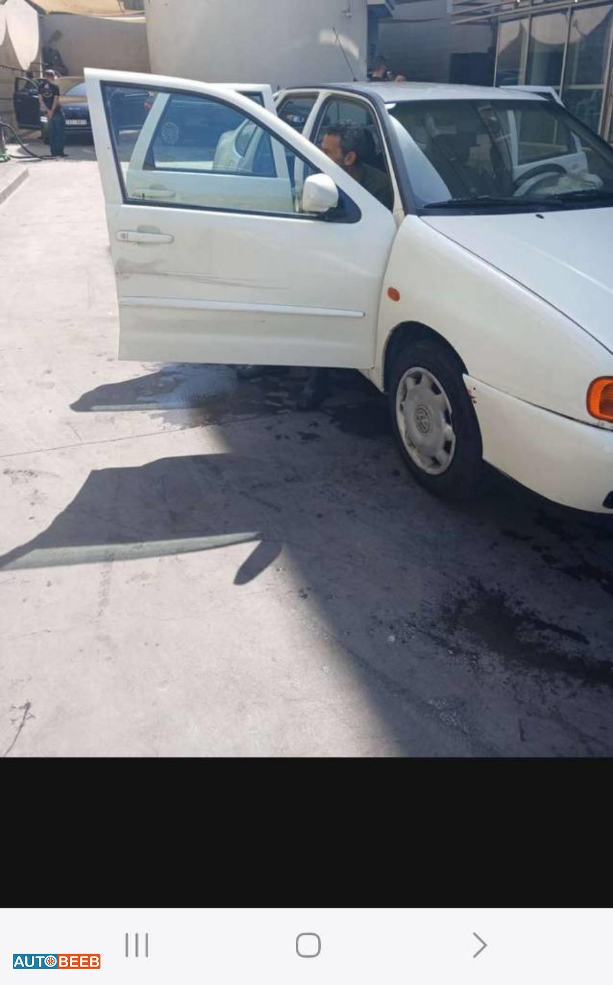 فولكس فاجن فوكس 1998