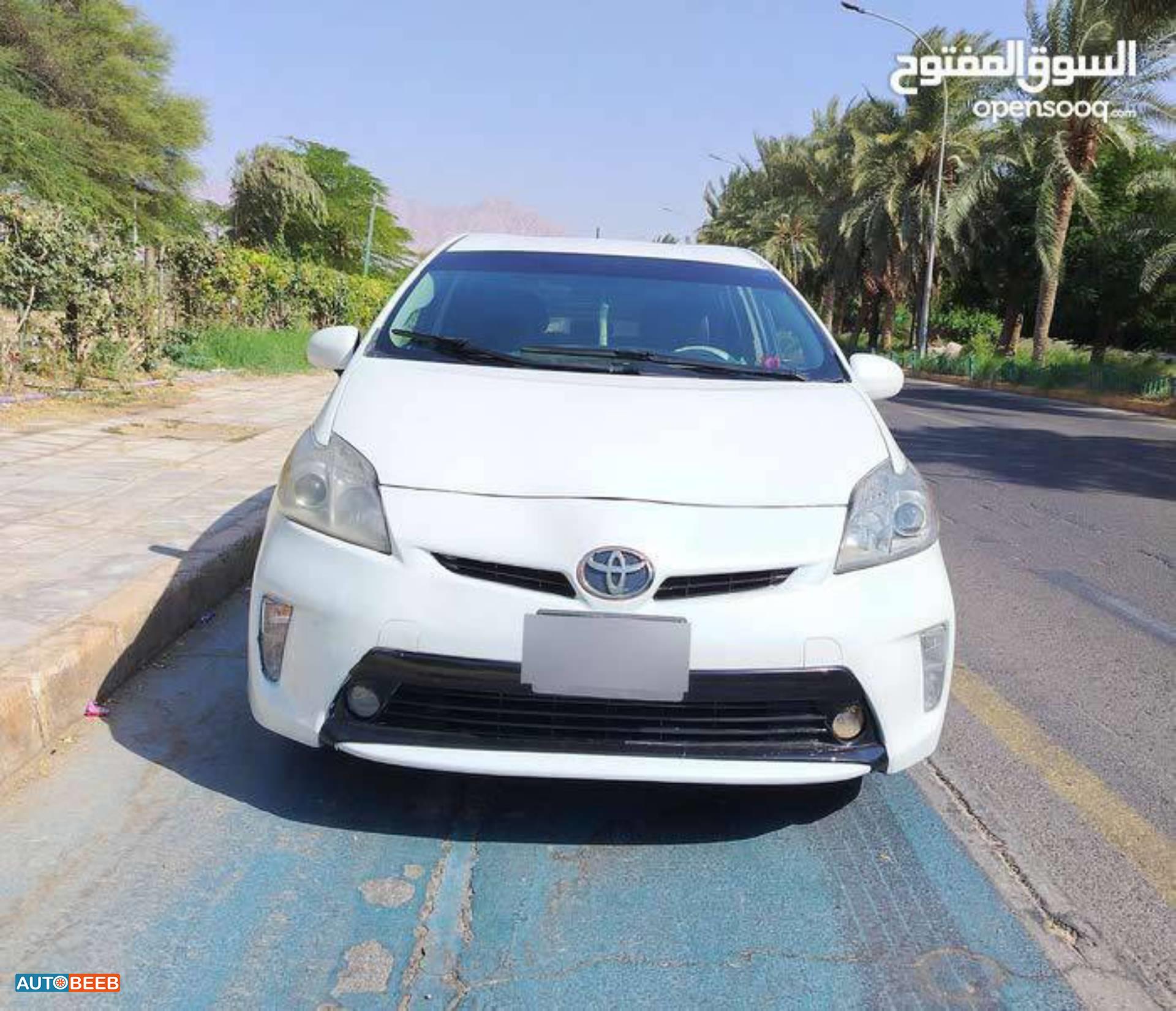 تويوتا بريوس 2013