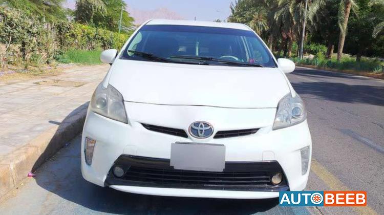 تويوتا بريوس 2013