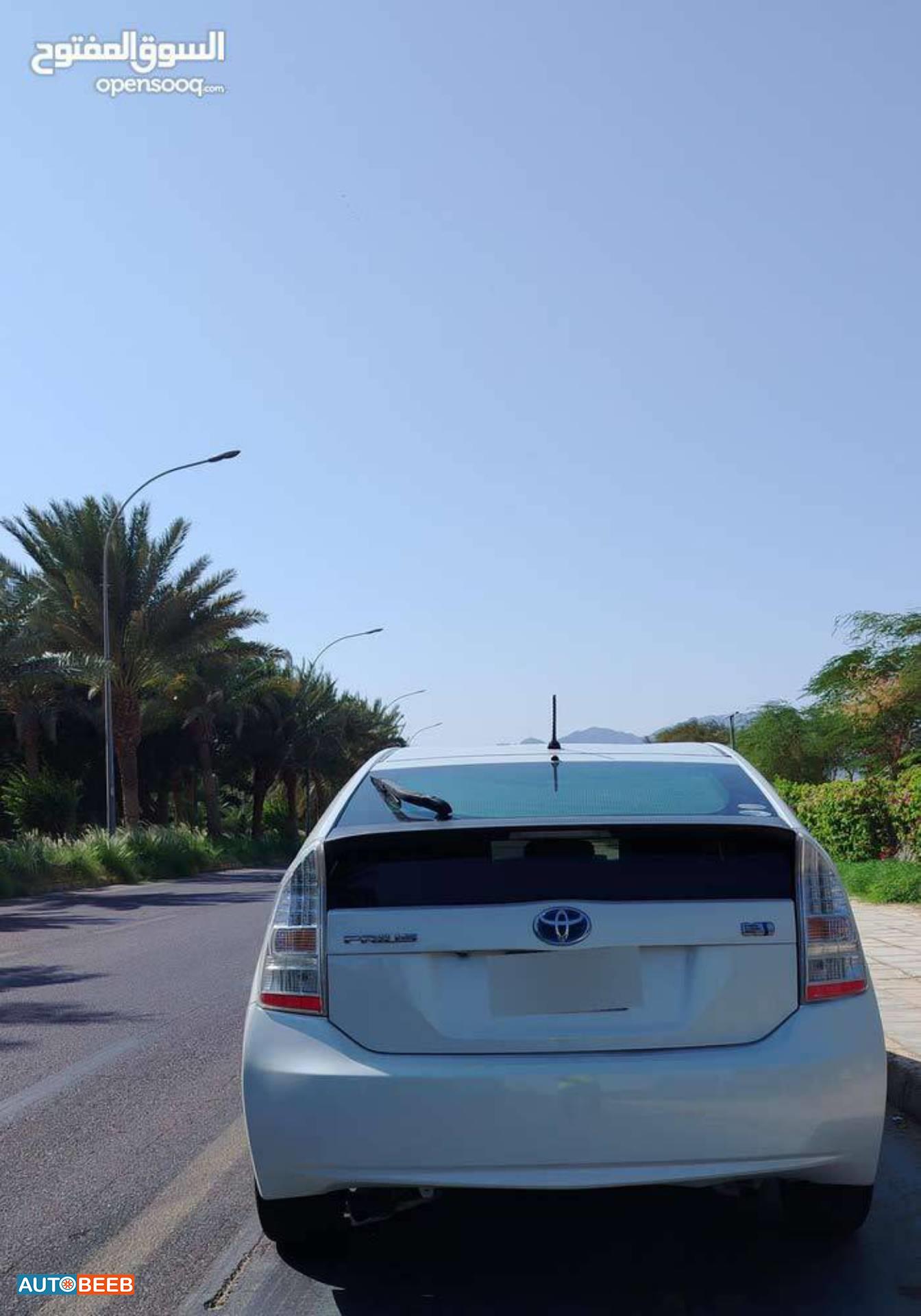 تويوتا بريوس 2013