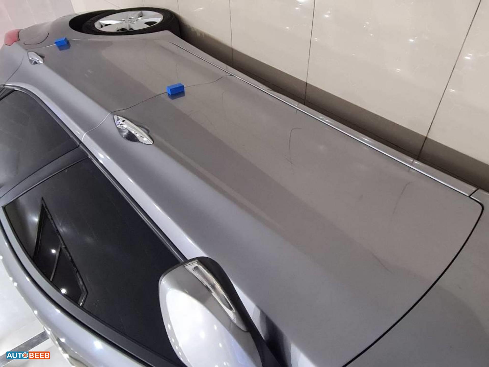 Hyundai Elantra 2012