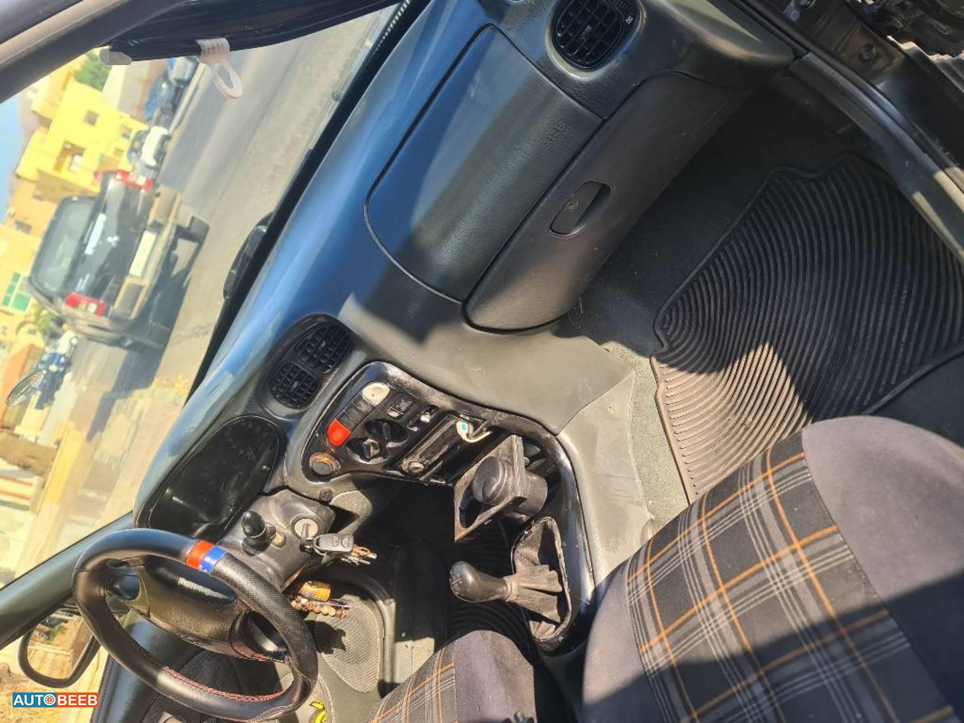 Hyundai Elantra 1996