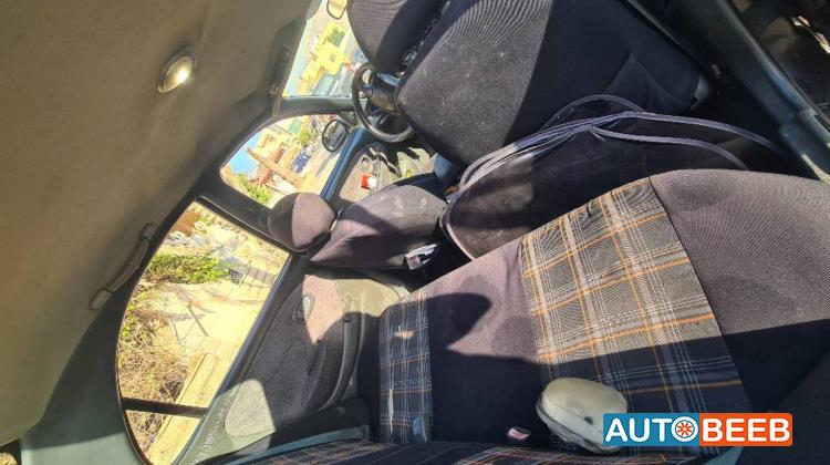 Hyundai Elantra 1996