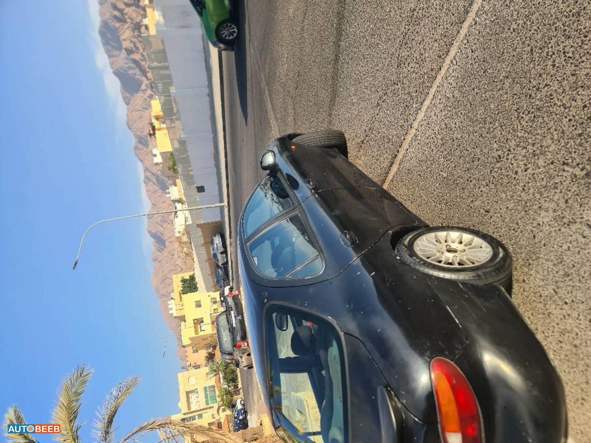 Hyundai Elantra 1996