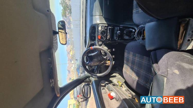 Hyundai Elantra 1996