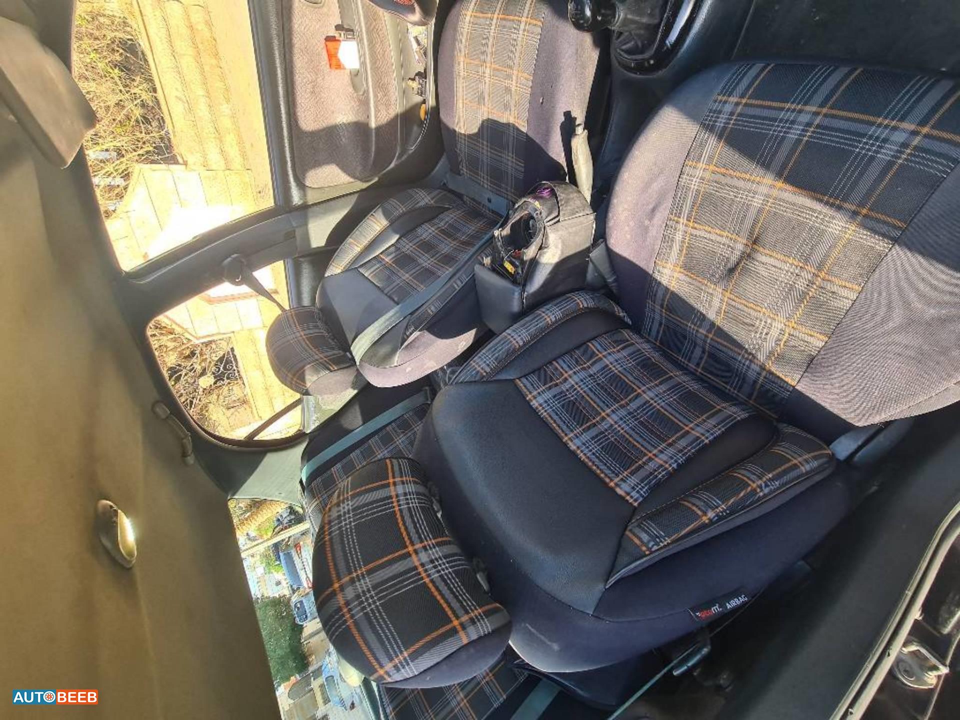 Hyundai Elantra 1996