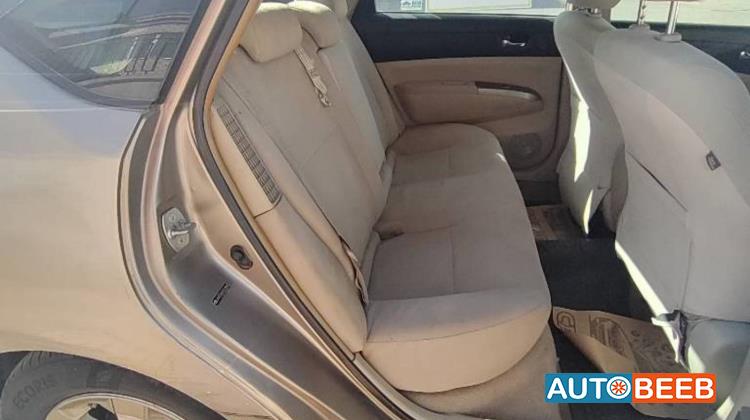 تويوتا بريوس 2008