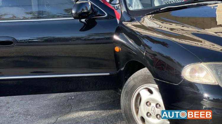 Hyundai Avante 1999