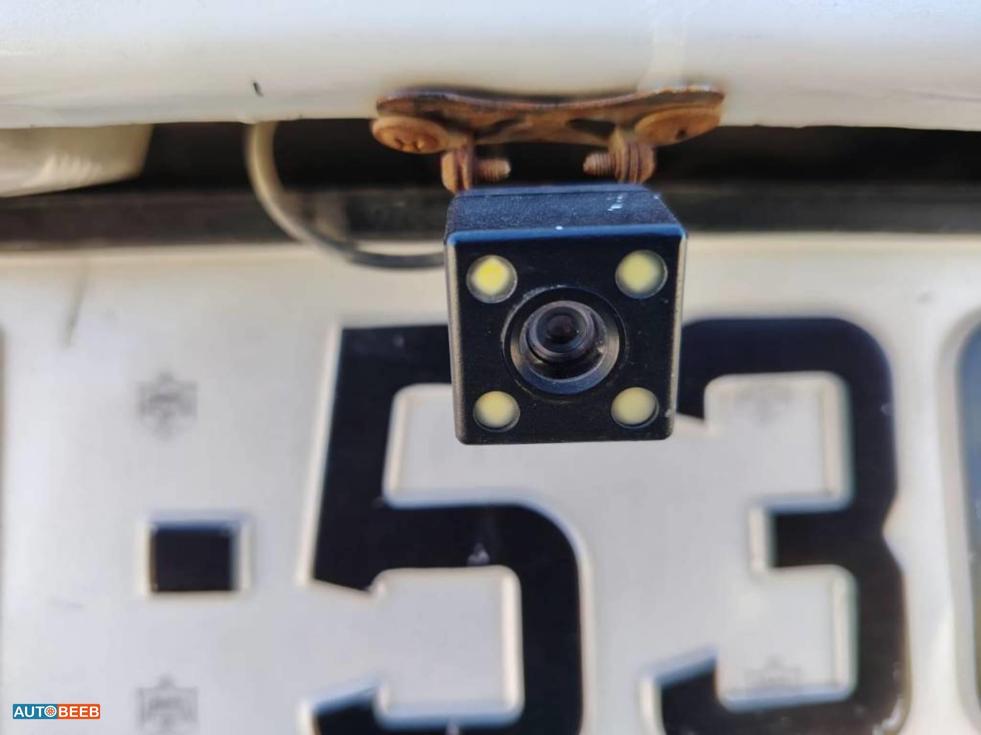 نيسان صني 2010