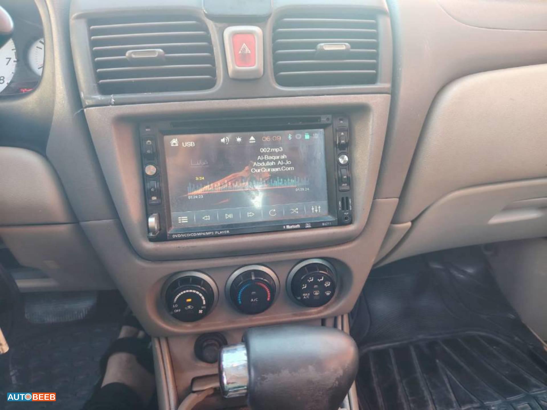 نيسان صني 2010