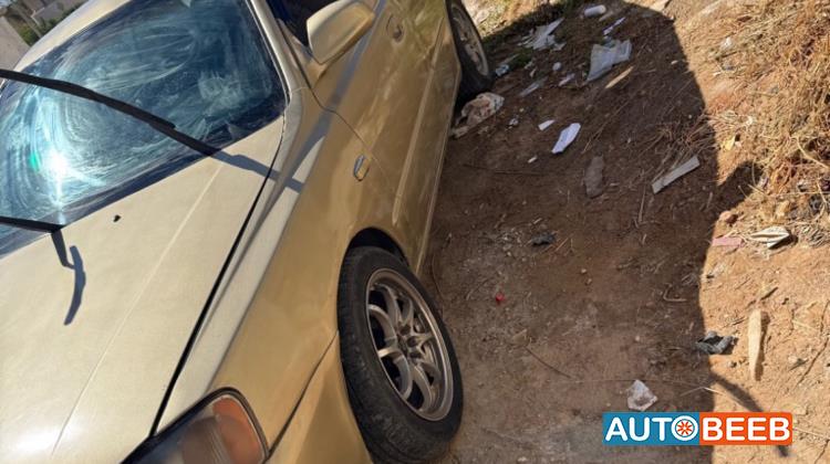 هيونداي فيرنا 1999