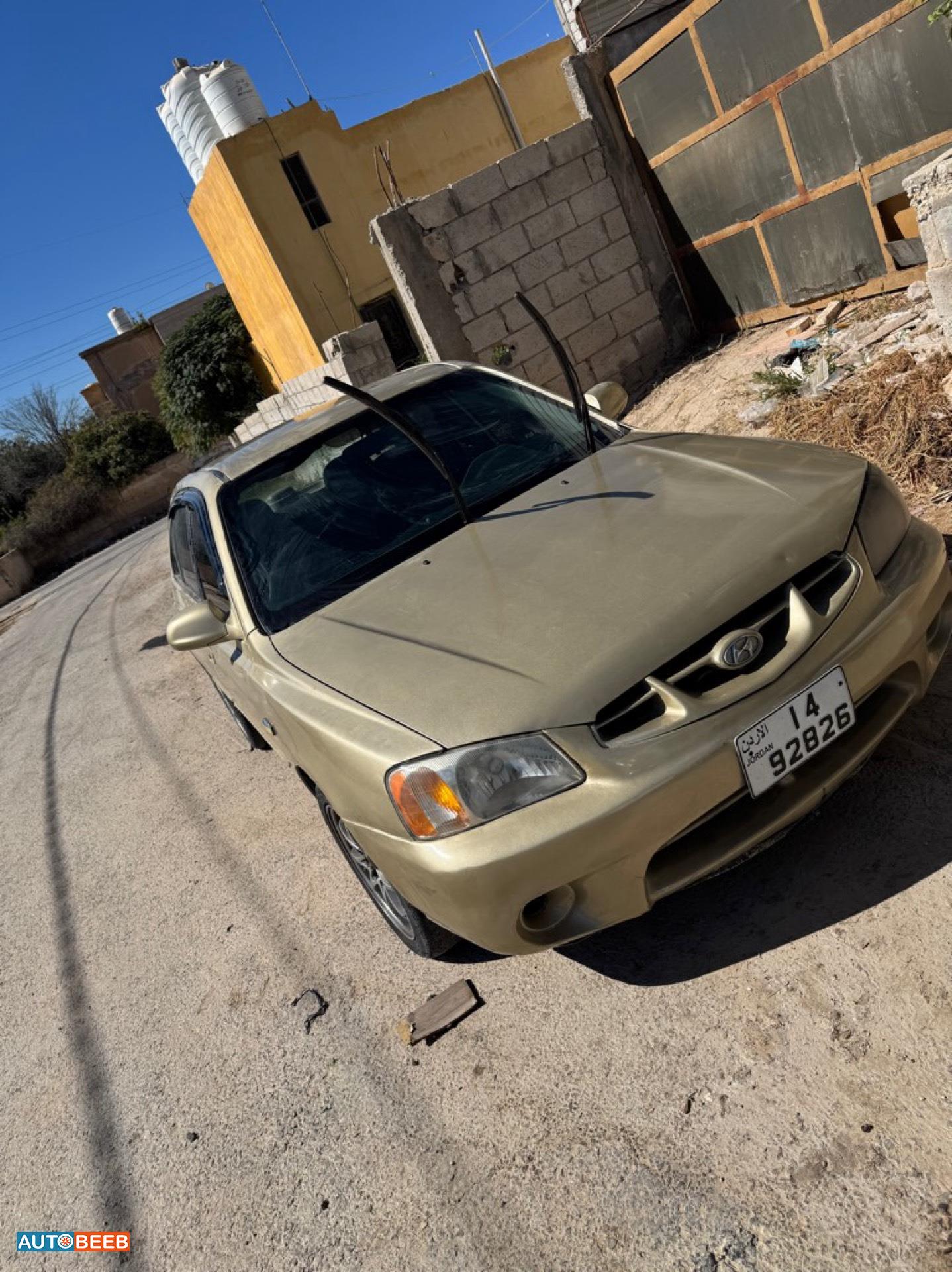 هيونداي فيرنا 1999