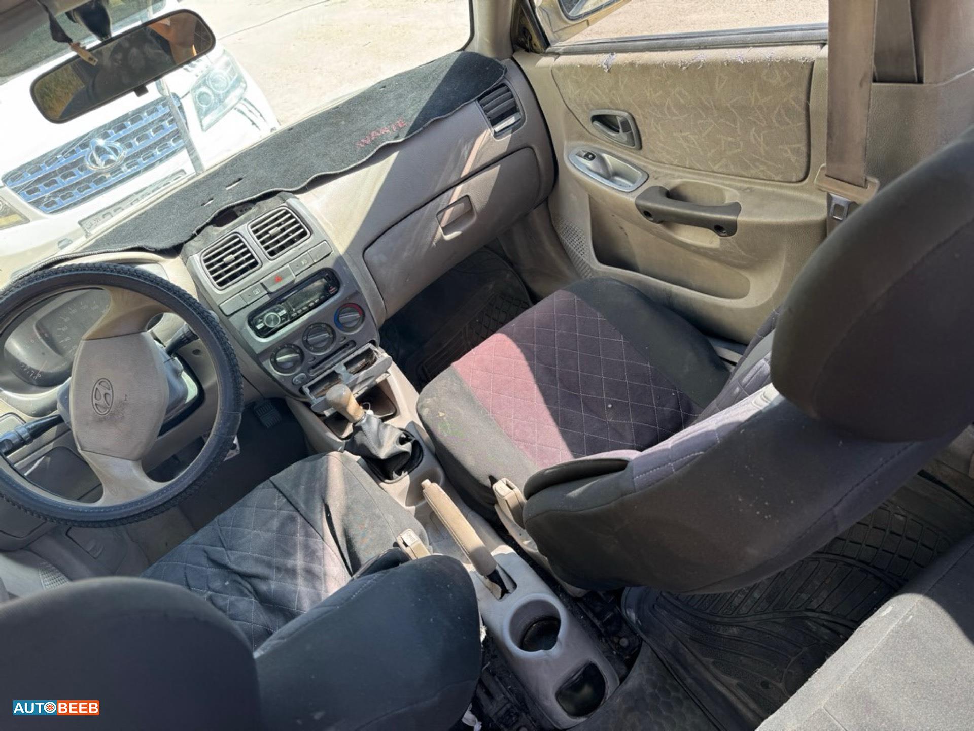 هيونداي فيرنا 1999