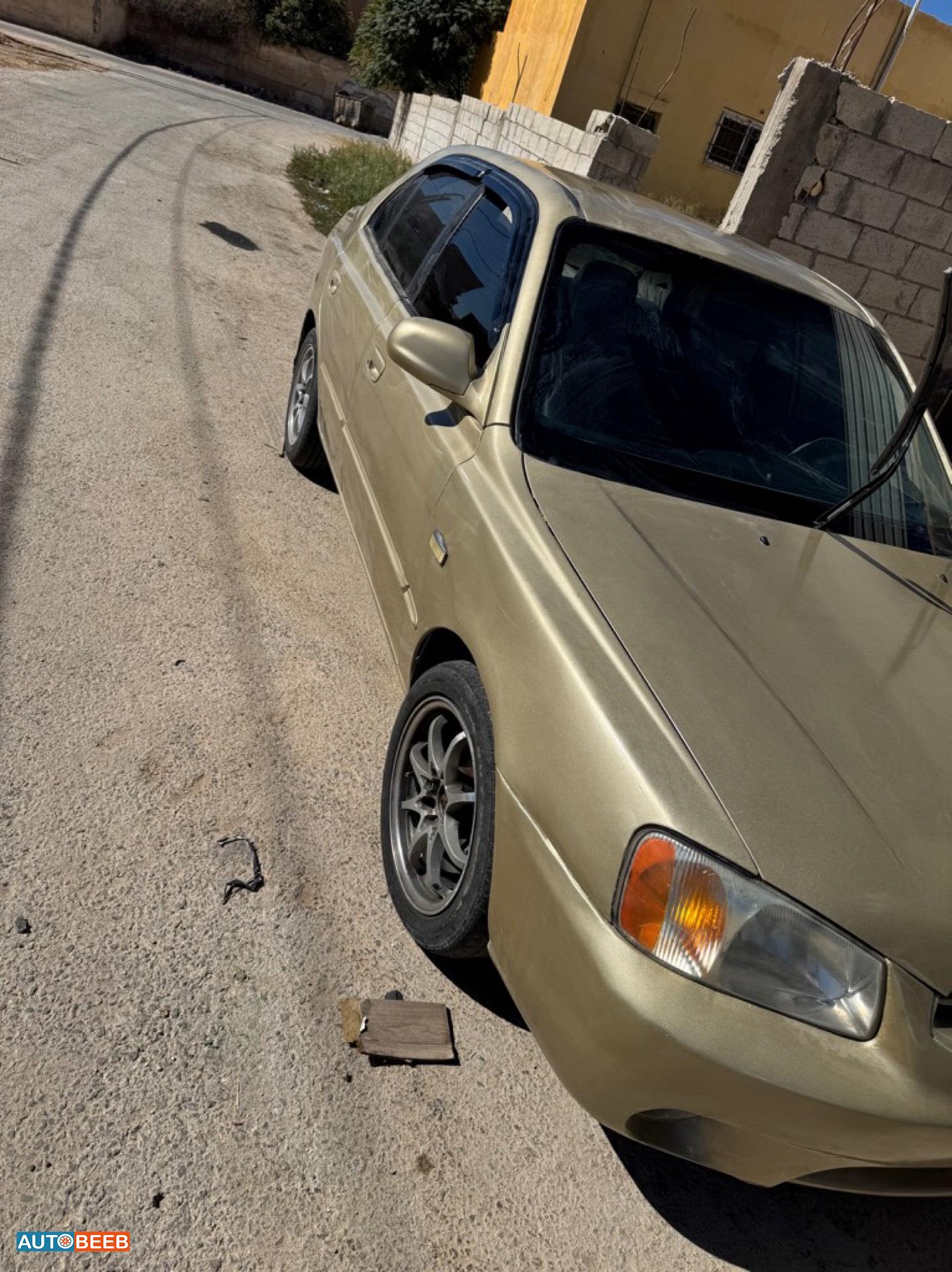 هيونداي فيرنا 1999