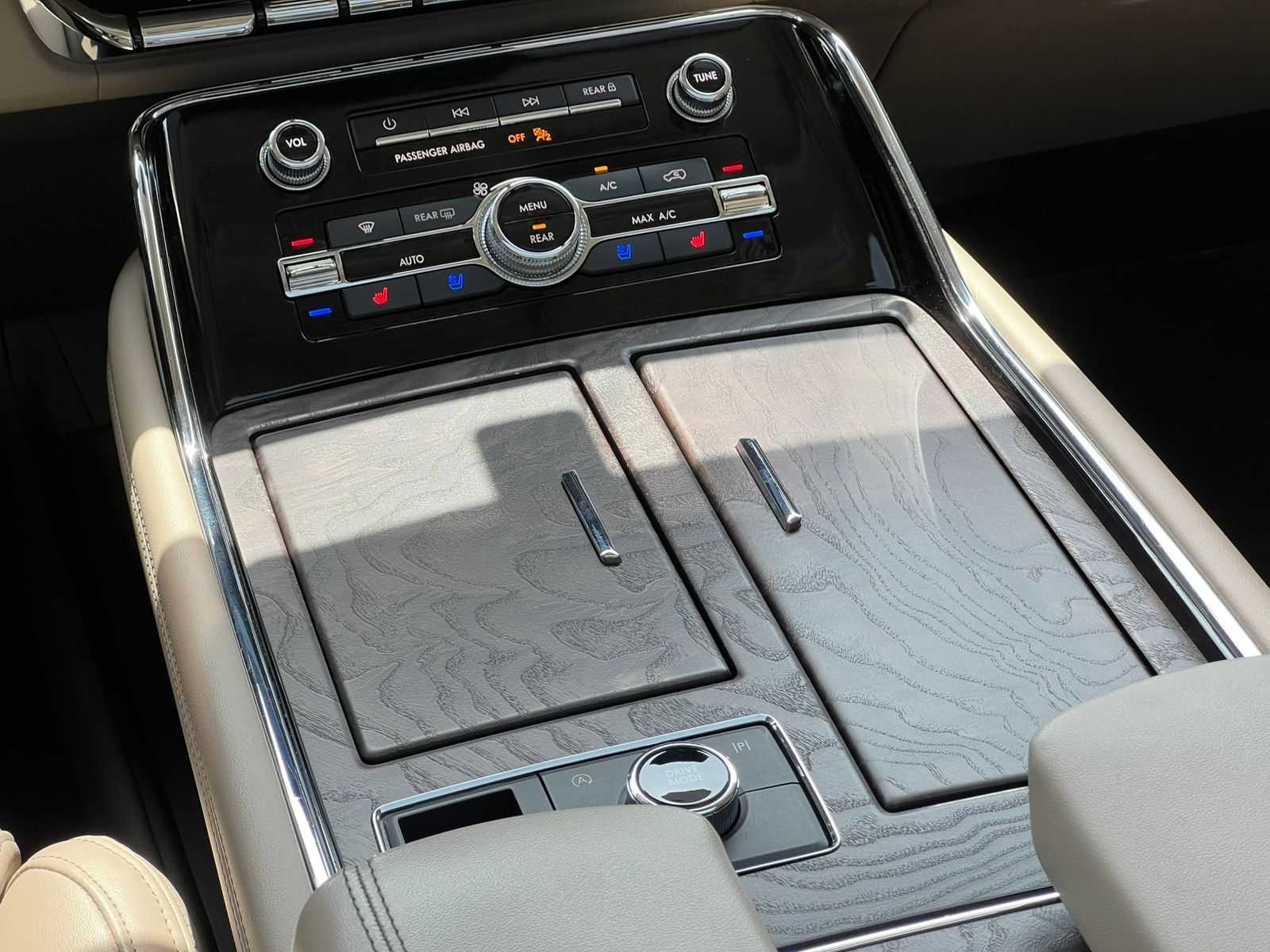 لنكولن نافيجتور 2022