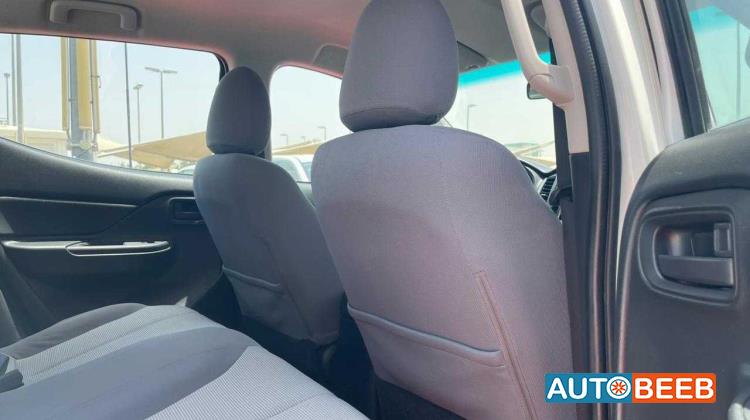 Mitsubishi L200 2022