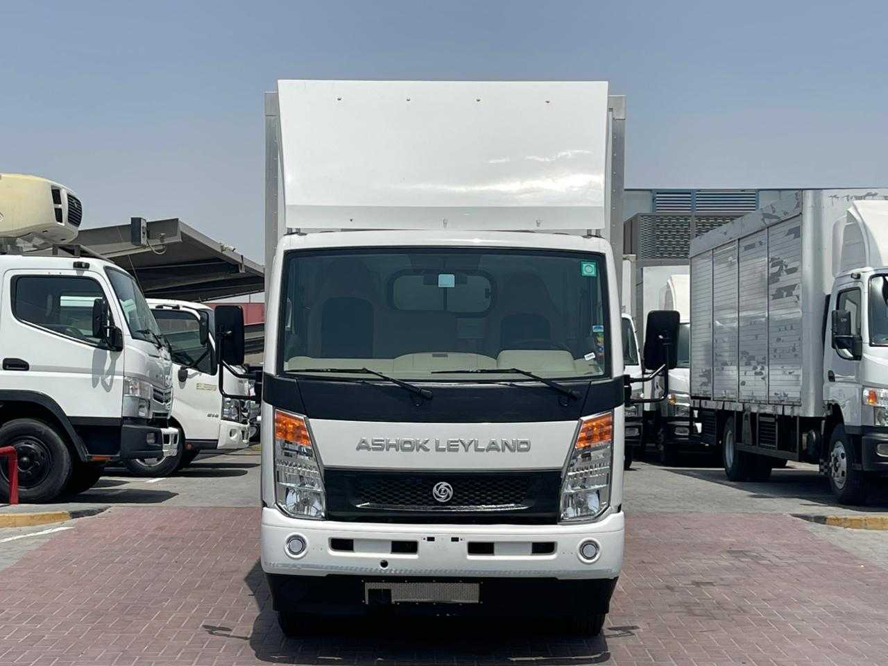 Box Ashok Leyland 2024