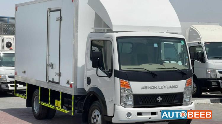 Box Ashok Leyland 2024