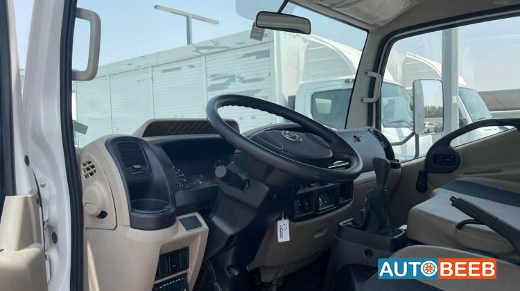 Box Ashok Leyland 2024