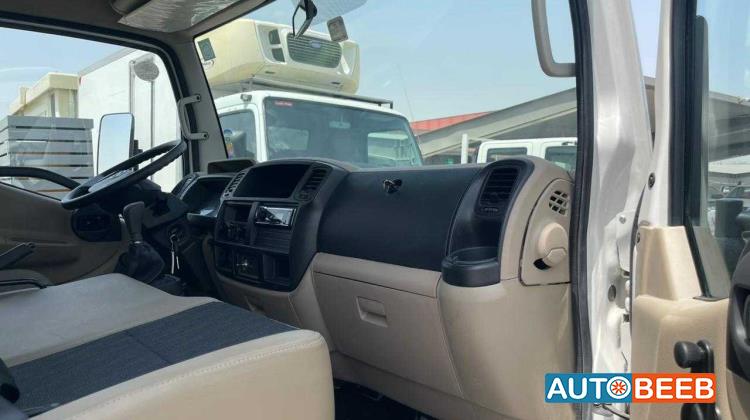 Box Ashok Leyland 2024