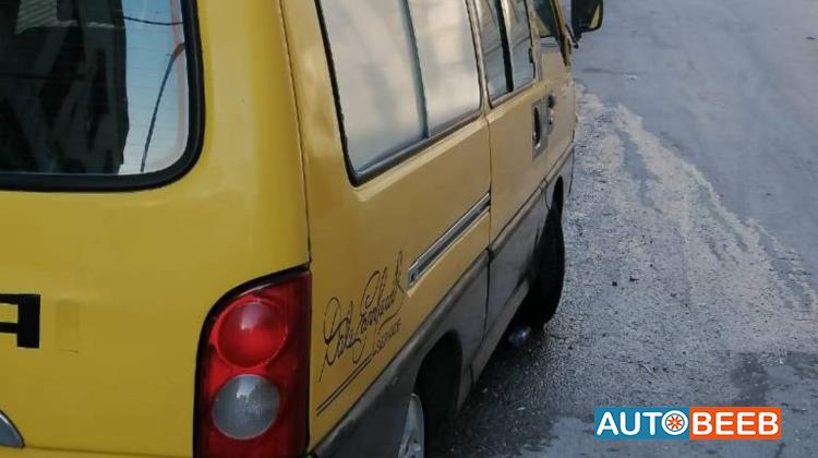 ميني باص هيونداي 2001
