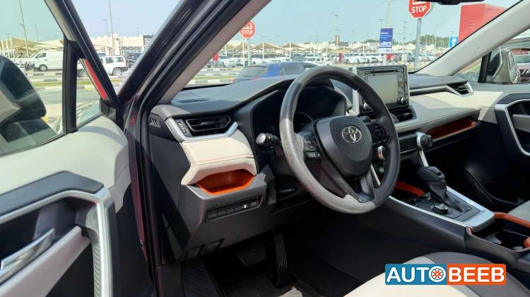 Toyota RAV4 2021