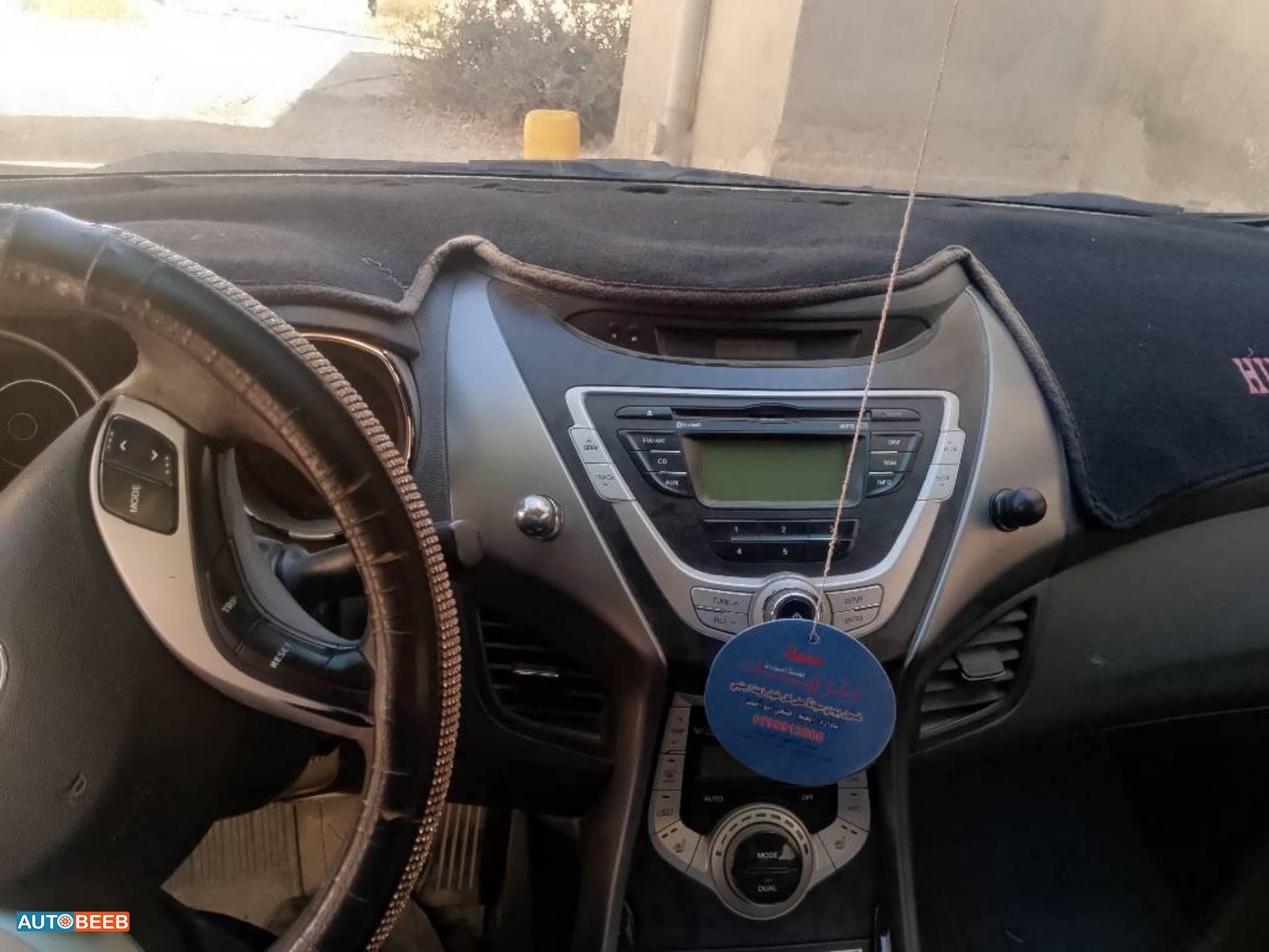 هيونداي افانتي 2011