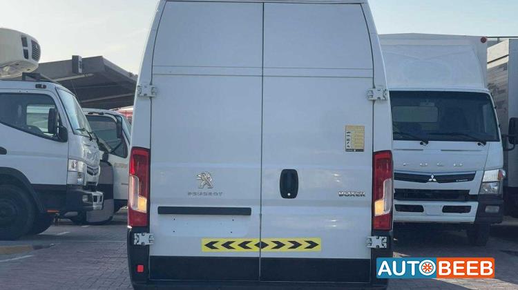 Minivan Peugeot 2021