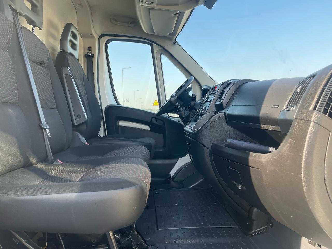 Minivan Peugeot 2021