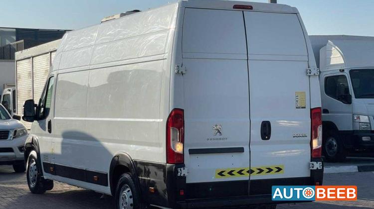 Minivan Peugeot 2021