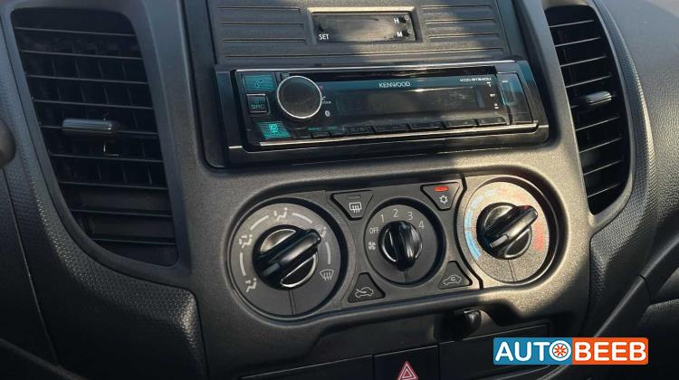 Mitsubishi L200 2021