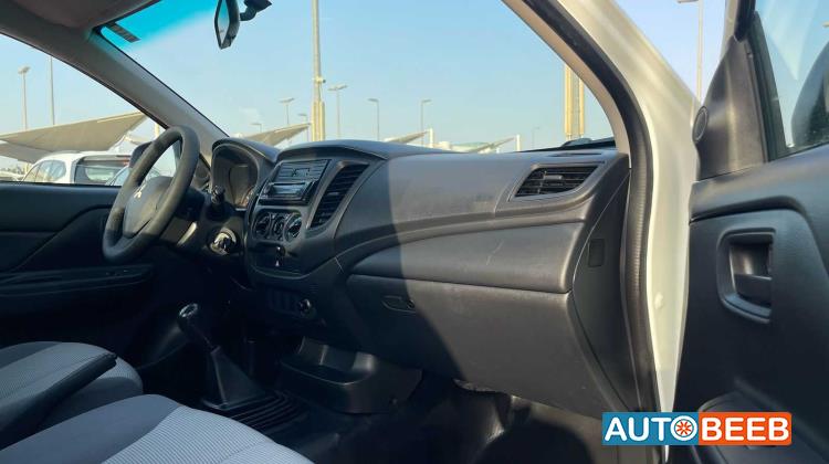 Mitsubishi L200 2021