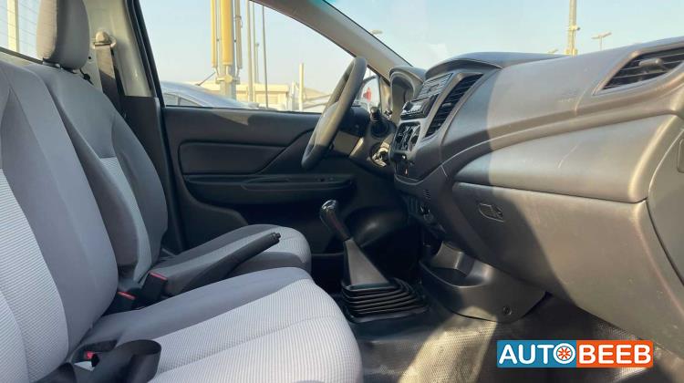 Mitsubishi L200 2021