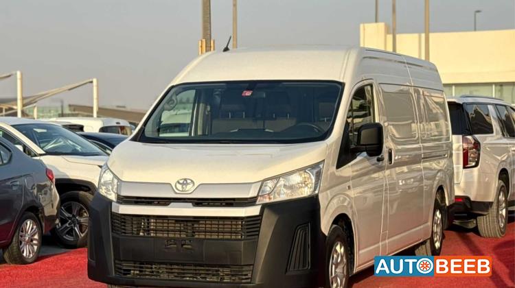 Minivan Toyota 2021