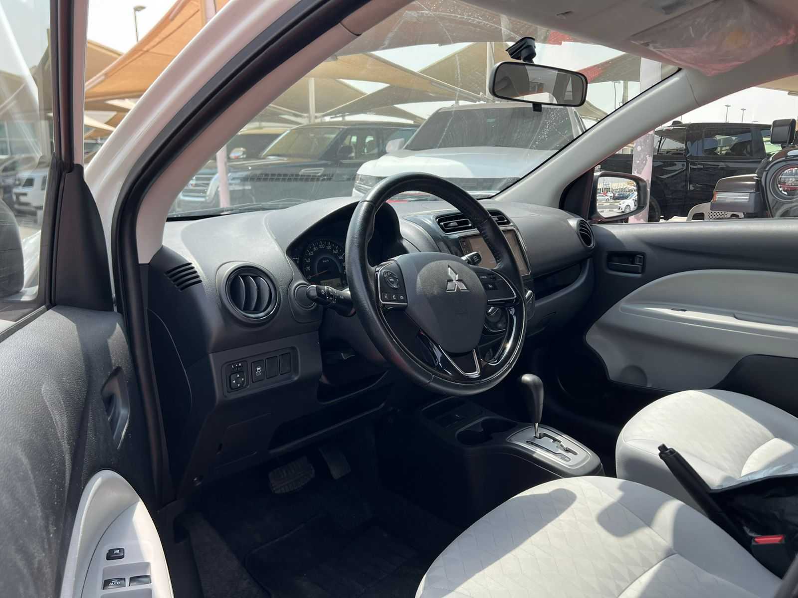 Mitsubishi Mirage 2023