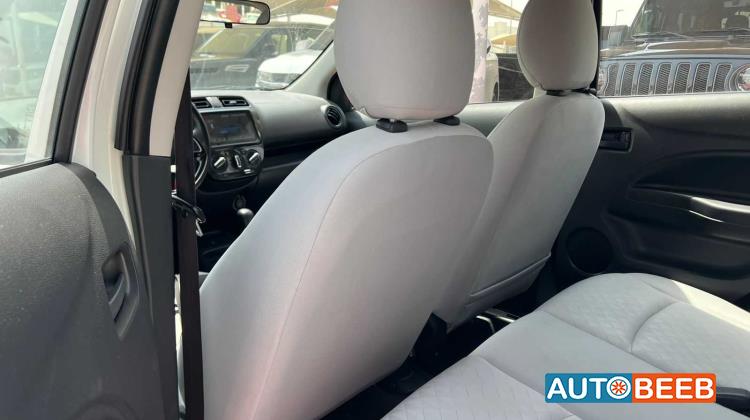 Mitsubishi Mirage 2023