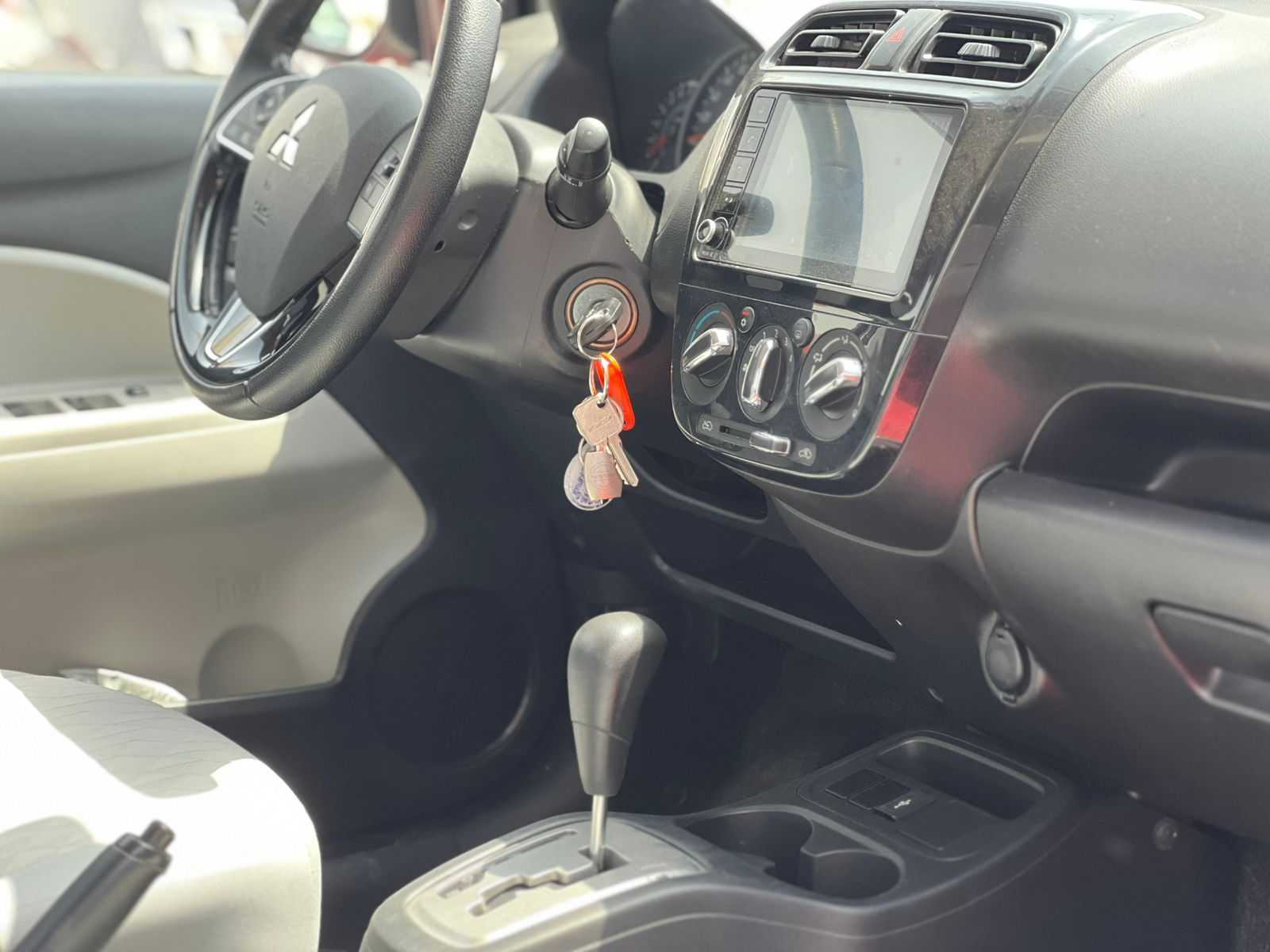 Mitsubishi Mirage 2023