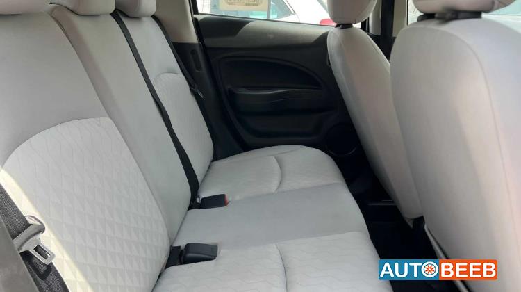 Mitsubishi Mirage 2023