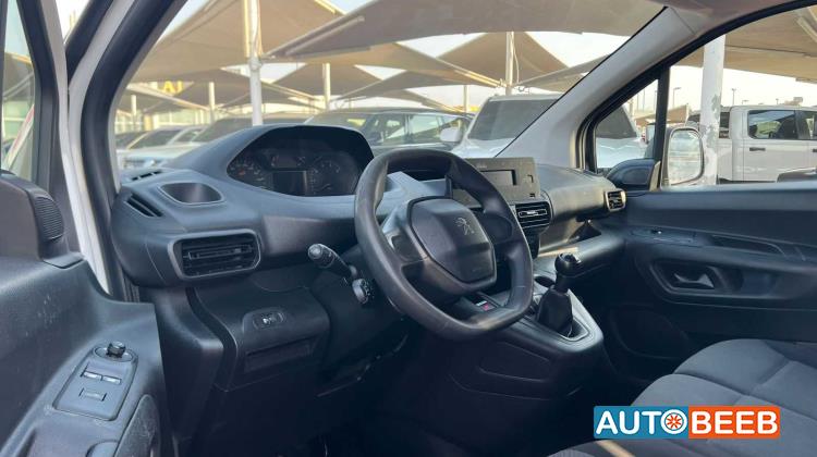 بيجو بارتنر 2022