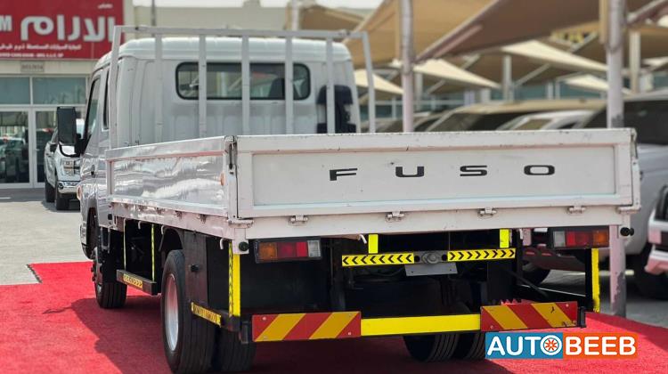 Mitsubishi Canter 2022