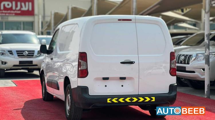 Peugeot Partner 2022