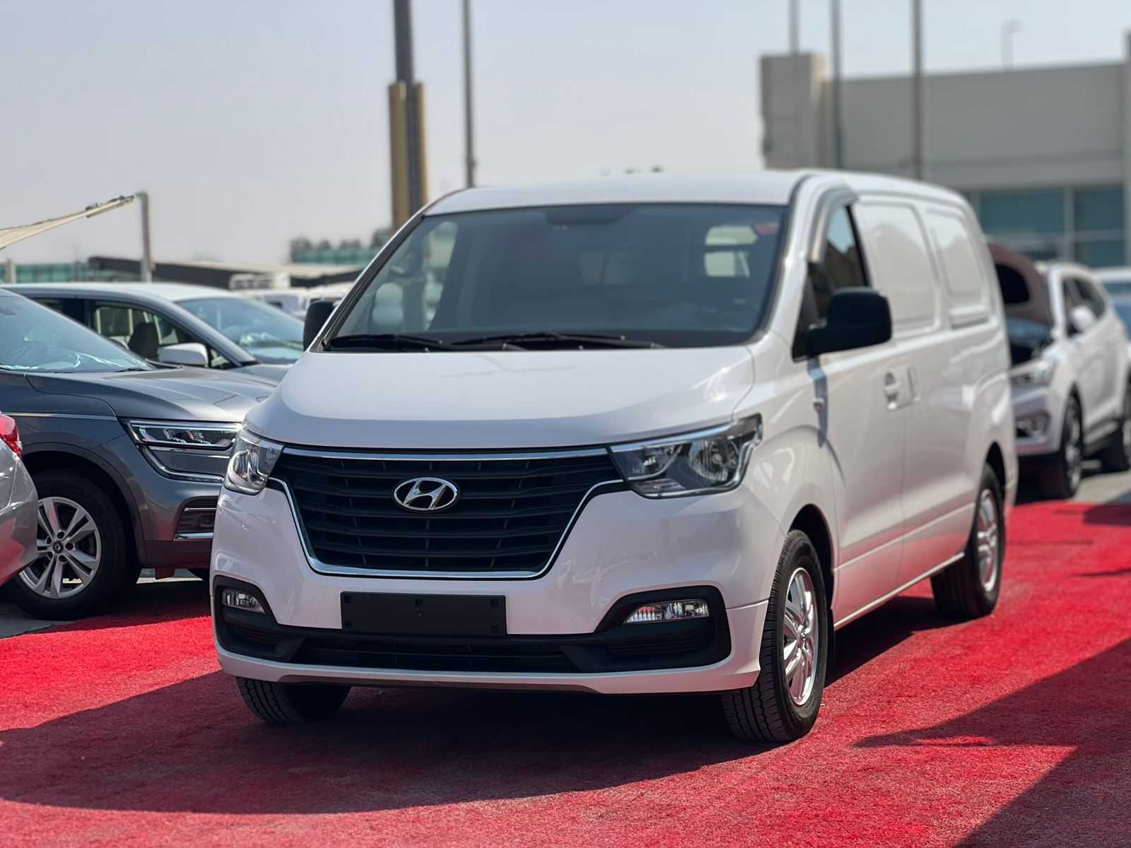 Minivan Hyundai 2021