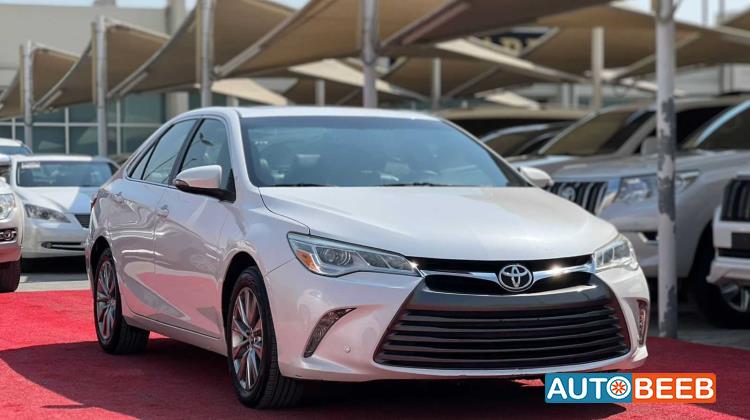 تويوتا كامري 2015