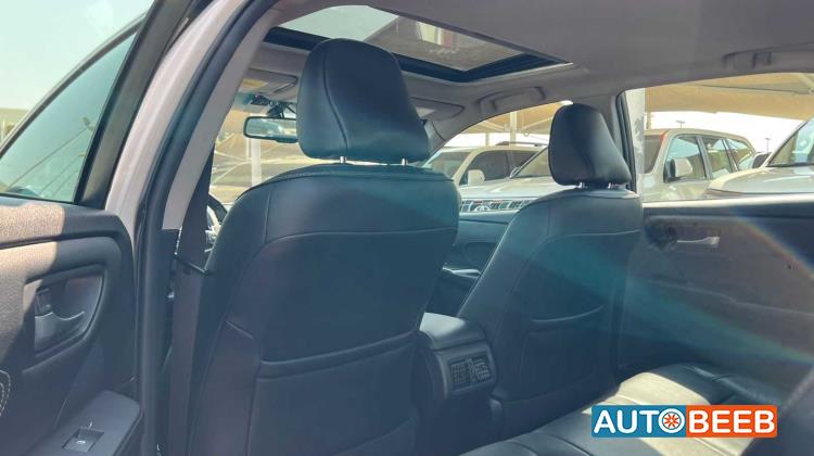 تويوتا كامري 2015